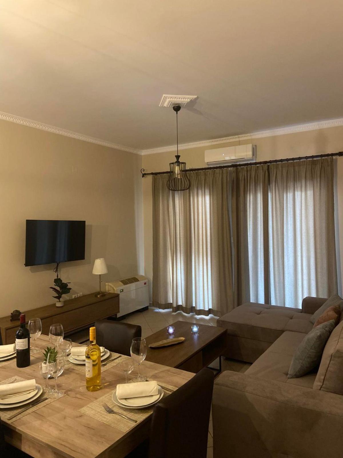 S & S Apartment